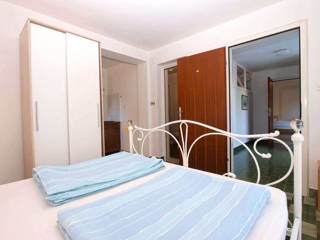 Apartments Zorka 1421 Pjescana Uvala Exterior foto
